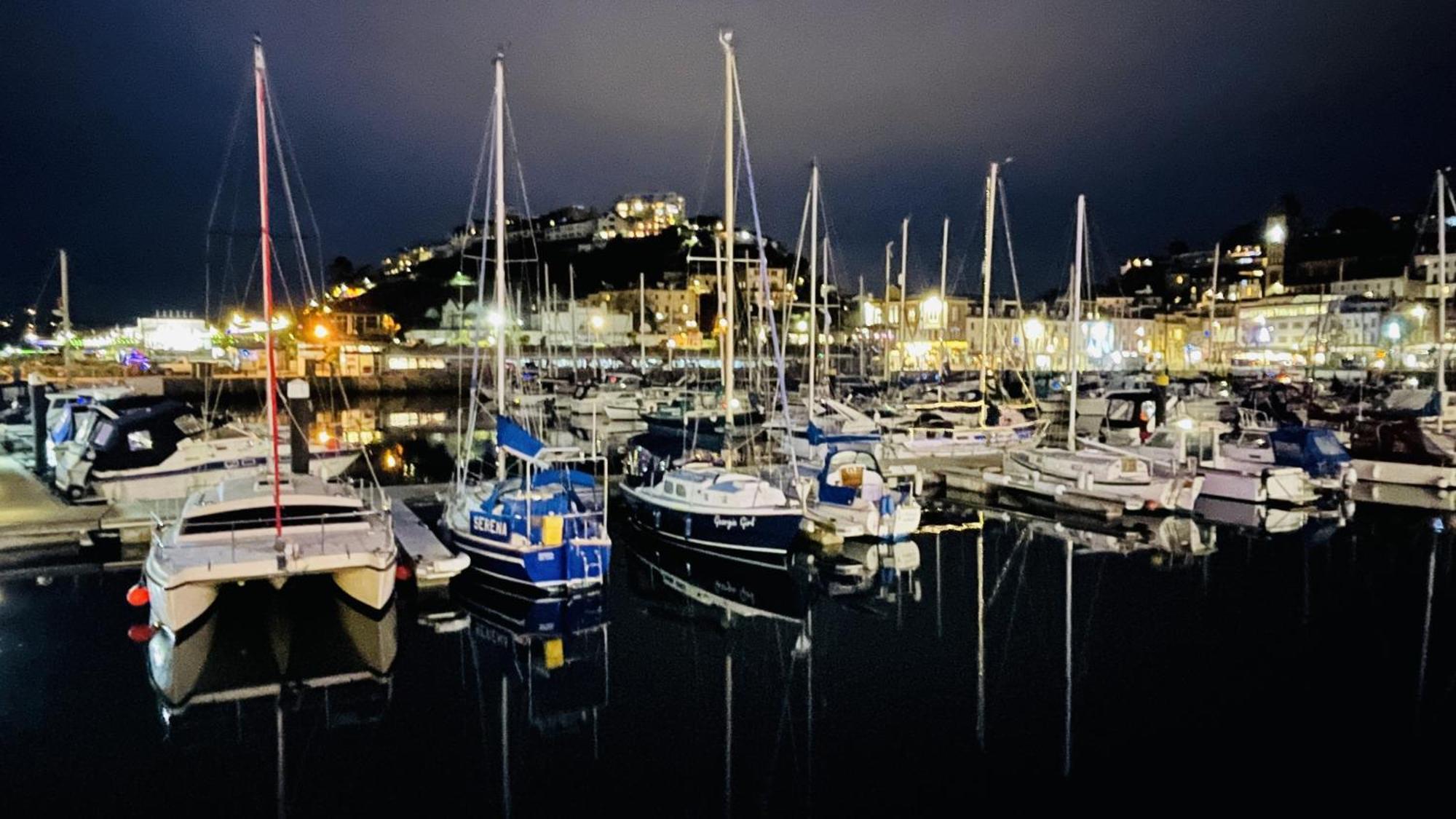 The Moorings - Stylish Duplex Apartment On Torquay Harbourside Kültér fotó